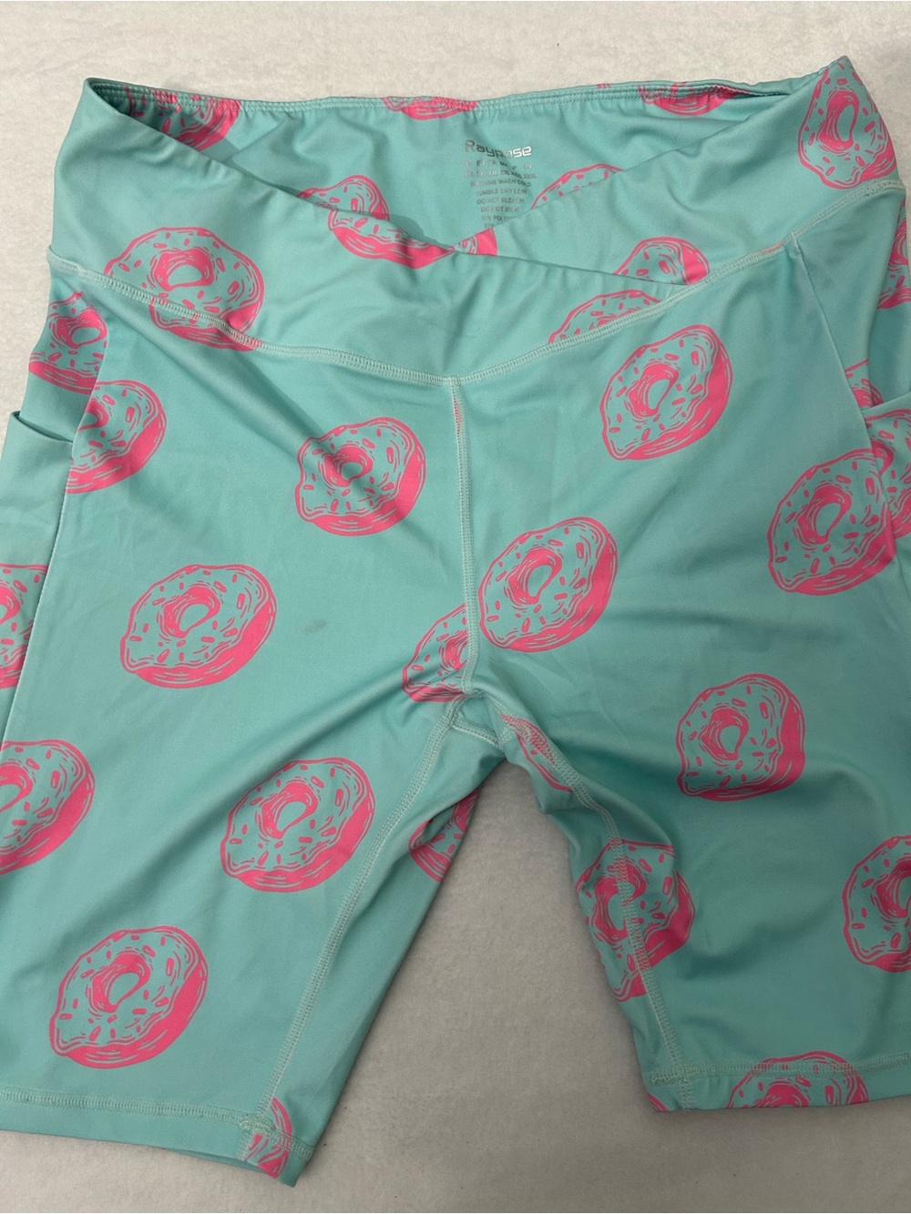 Aqua Donut-Print Athletic Bike Shorts
